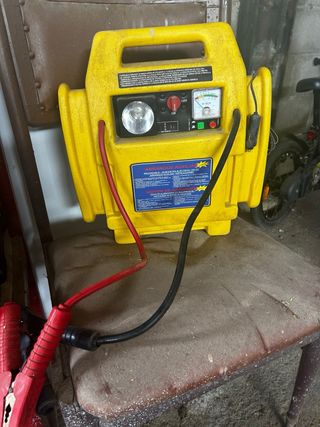 Arrancador de Batería Auxiliar 12V
