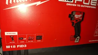 Atornillador Impacto Milwaukee M18 FID3