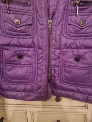 Cazadora corta Purificación García Morada