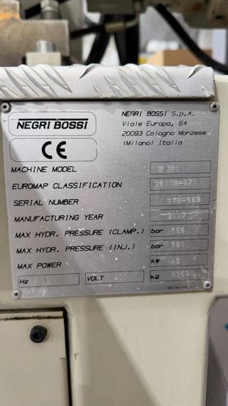 Inyectora Plástico Negri Bossi 210T 2007