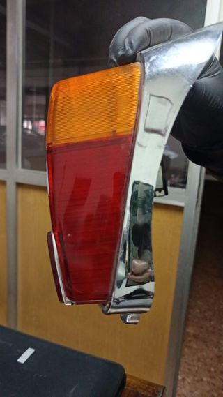 Piloto Trasero Derecho Seat 600