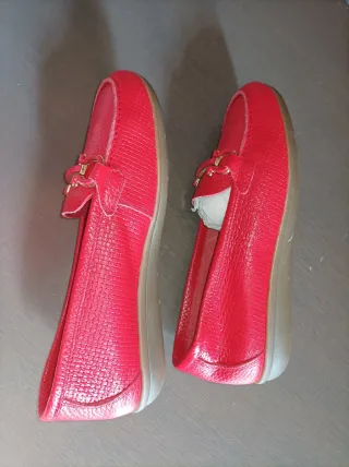 Zapatos 24 HRS Rojos