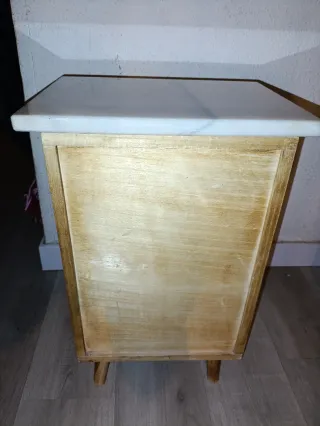 Mesita de noche madera y mármol