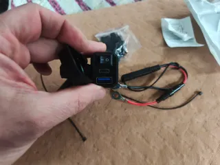 Cargador USB Moto con Enchufe