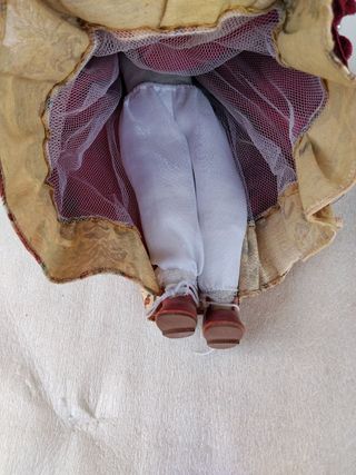 BAMBOLA VINTAGE "DAMA A PASSEGGIO" PORCELLANA