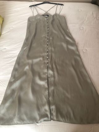 Vestido largo Zara verde satinado