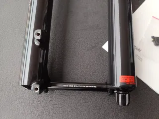 Horquilla Marzocchi Bomber Z2 29 130mm e-Tuned