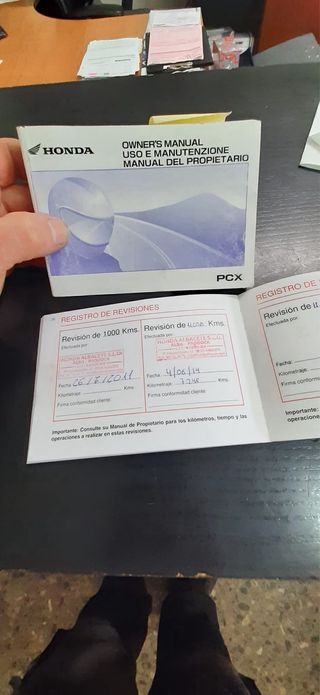 ¡Scooter Honda Pcx 125cc Ágil y Económica!