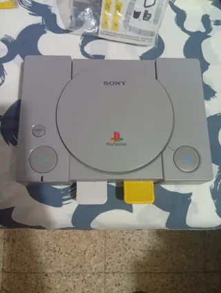 Consola PlayStation 1 PS1 gris con accesorios