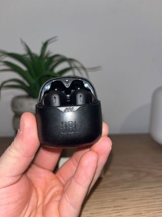 Auriculares JBL originales con estuche de carga