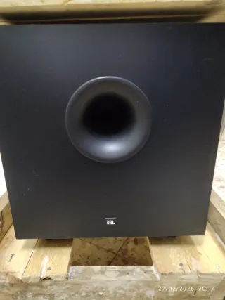 Amplificador Proton, DVD y Subwoofer Onkyo