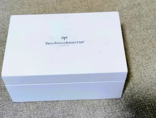 Reloj TechnoMarine Cronógrafo Negro y Dorado