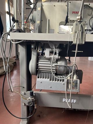 Máquina de coser industrial Pfaff 1420