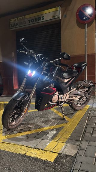 Zontes 125cc Naked Negra