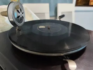 Gramófono His Master's Voice Marrón/Dorado