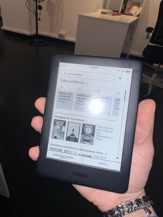 Kindle 10 Nero con custodia