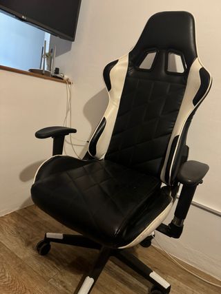 Silla Gaming Negra y Blanca