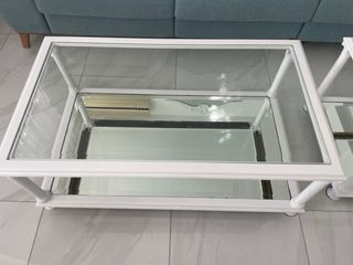 Tavoli da salotto in vetro e metallo bianco verniciato