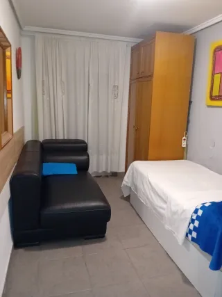 Se alquila habitación en puerto de sagunto
