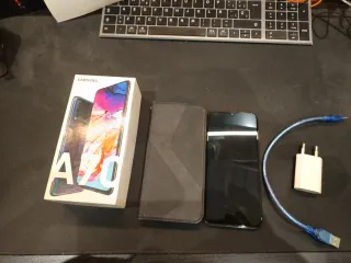 Samsung Galaxy A70 128GB Negro + Carcasa