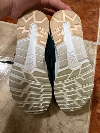 Asics Gel-Lyte V Talla 36 Verde Botella