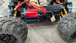Coche RC Brushless