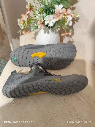 Scarpe Saguaro grigie uomo/donna nuove