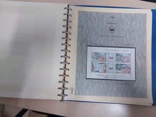 Album di francobolli spagnoli dal 1976 al 1980