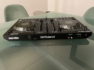 Controladora DJ Roland DJ-202 Negra