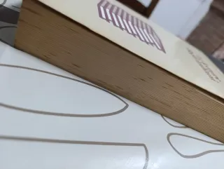 Libro "Le letture degli italiani", anni 80.