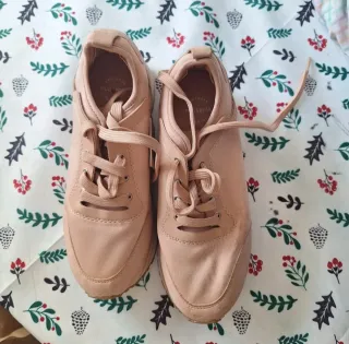 Zapatillas Pull&Bear rosas talla 35