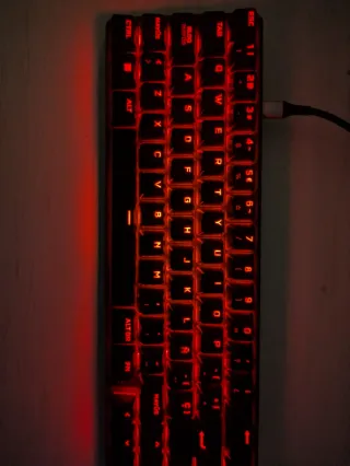 Teclado Gaming Corsair K65