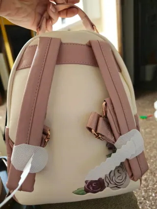 Mochila Loungefly Bella y Bestia