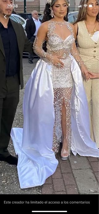 Vestido de boda gitana  Lleno de pedreria