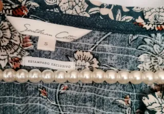 Vestido midi estampado floral azul marino