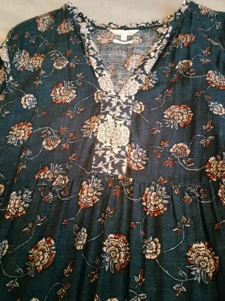 Vestido midi estampado floral azul marino