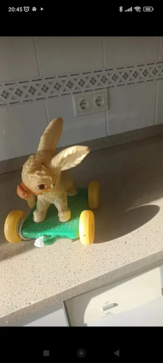 Juguete burrito de arrastre centenario