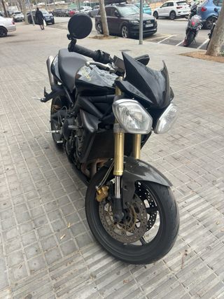 Triumph Street Triple 675 2011 38000km