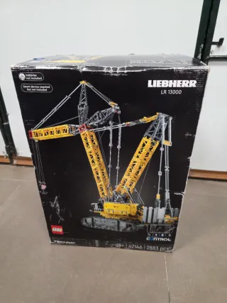 LEGO Technic 42146 Gru su cingoli Liebherr
