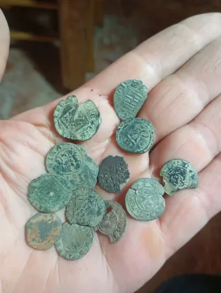 Lotto di antiche monete in vellon