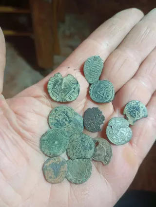 Lotto di antiche monete in vellon