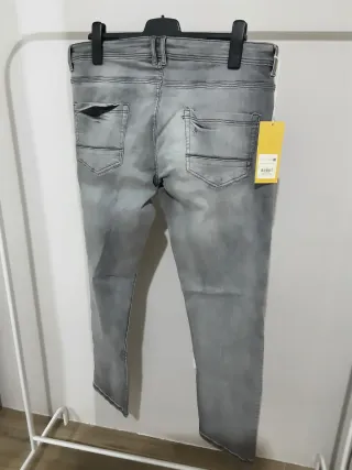 Vaqueros grises hombre talla 50 sin estrenar