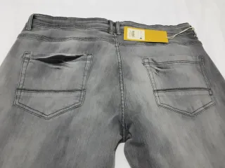 Vaqueros grises hombre talla 50 sin estrenar