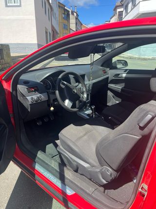 Opel Astra gtc 2007