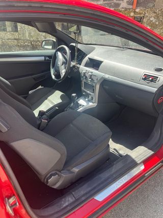 Opel Astra gtc 2007