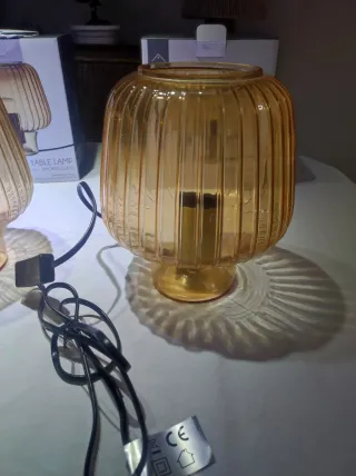 Par de lámparas de cristal ámbar