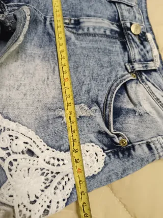 Shorts vaqueros niña con encaje