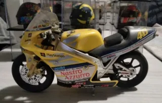 Modellini Moto Yamaha, Honda Rossi