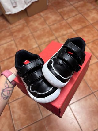 Zapatillas Puma niño T.21