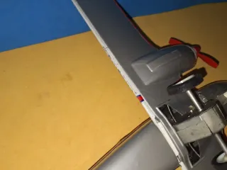 RICO Avioneta Piper Aztec Juguetes